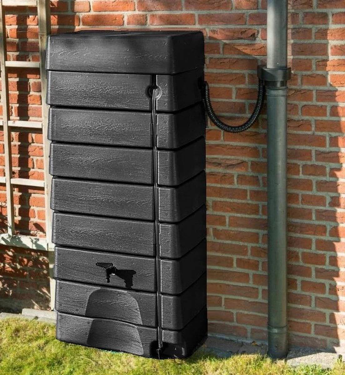 Garden Muurtank Regenton Zwart 320l - ThuisTuinieren.nl 3 Garden Muurtank Regenton Zwart 320l - ThuisTuinieren.nl - Afbeelding 3