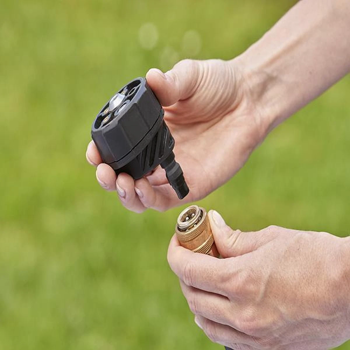 Black & Decker BLACK+DECKER BCPC18B-XJ Hogedrukreiniger - 18V - 24 Bar - Zonder Accu En Lader 4 Black & Decker BLACK+DECKER BCPC18B-XJ Hogedrukreiniger - 18V - 24 Bar - Zonder Accu En Lader - Afbeelding 4