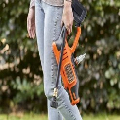 Black & Decker BLACK+DECKER BCPC18B-XJ Hogedrukreiniger - 18V - 24 Bar - Zonder Accu En Lader 18 Black & Decker BLACK+DECKER BCPC18B-XJ Hogedrukreiniger - 18V - 24 Bar - Zonder Accu En Lader -Tuin En Buiten 1200x1200 413