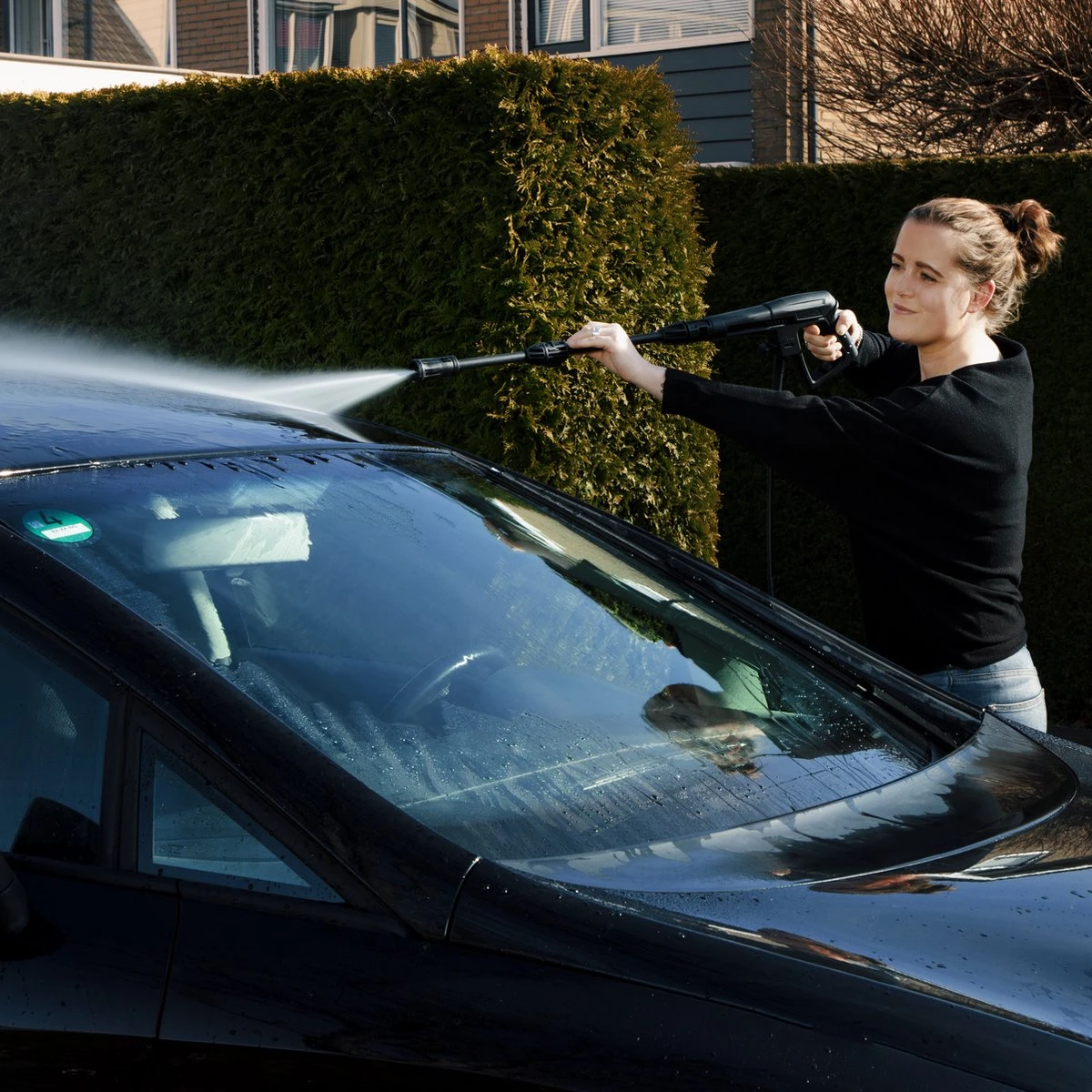 VONROC Hogedrukreiniger V14C-1 - 1400W – 110 Bar – 390 L/h – Compact - Incl. 5m Slang, Spuitstukken En Accessoires 4 VONROC Hogedrukreiniger V14C-1 - 1400W – 110 Bar – 390 L/h – Compact - Incl. 5m Slang, Spuitstukken En Accessoires - Afbeelding 4