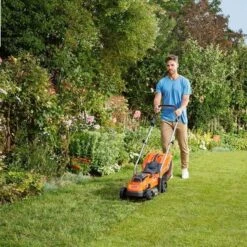 Black & Decker BLACK+DECKER BCMW3318N-XJ Grasmaaier - 18V - 33cm - Excl. Accu & Lader -Tuin En Buiten 1200x1200 463