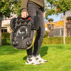 Powerplus POWXG6305 Robotmaaier - 18V - Voor Gazons Tot Ca. 500m² - Maaibreedte 180mm - Incl. Laadstation En Accessoires 21 Powerplus POWXG6305 Robotmaaier - 18V - Voor Gazons Tot Ca. 500m² - Maaibreedte 180mm - Incl. Laadstation En Accessoires -Tuin En Buiten 1200x1200 471