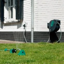 VONROC Automatische Slanghaspel – Incl. 25m Tuinslang, Aansluitslang, Spuitstuk, Koppelingen & Kraanaansluiting 12 VONROC Automatische Slanghaspel – Incl. 25m Tuinslang, Aansluitslang, Spuitstuk, Koppelingen & Kraanaansluiting -Tuin En Buiten 1200x1200 647
