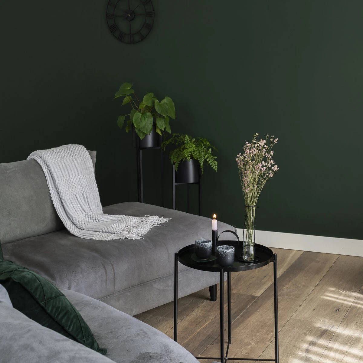 QUVIO Plantenstandaard Inclusief Pot - Staande Plantenbak - Metaal - Plantenbak - Plantenhouders - Planten Zuilen - Voor Buiten - Bloempot - 22 X 22 X 90 Cm - Zwart 3 QUVIO Plantenstandaard Inclusief Pot - Staande Plantenbak - Metaal - Plantenbak - Plantenhouders - Planten Zuilen - Voor Buiten - Bloempot - 22 X 22 X 90 Cm - Zwart - Afbeelding 3