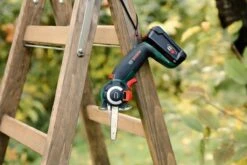 Bosch AdvancedCut 18 Microkettingzaag - Met 1 X 18 V Accu En Lader -Tuin En Buiten 1200x800 114