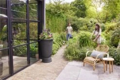 Elho Green Basics Regenton Plus 105 - Regenton Voor Kweken En Oogsten - Ø 58.4 X H 80.4 Cm - Zwart/Living Black -Tuin En Buiten 1200x800 122