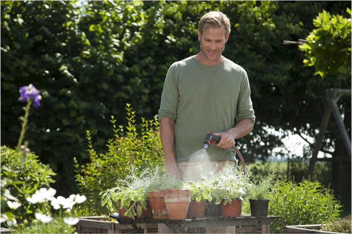 GARDENA - Premium Reinigingssproeier Spuitpistool - Metaal - Voor Reiniging En Bewatering 9 GARDENA - Premium Reinigingssproeier Spuitpistool - Metaal - Voor Reiniging En Bewatering - Afbeelding 9