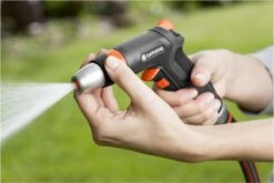 GARDENA - Premium Reinigingssproeier Spuitpistool - Metaal - Voor Reiniging En Bewatering 27 GARDENA - Premium Reinigingssproeier Spuitpistool - Metaal - Voor Reiniging En Bewatering -Tuin En Buiten 1200x800 132