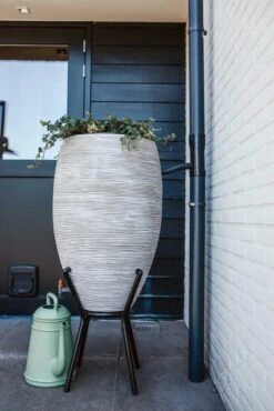 Capi Europe - Regenton Rib NL - 56x123 - Ivoor - Voor Binnen En Buiten - RKOFI1132 7 Capi Europe - Regenton Rib NL - 56x123 - Ivoor - Voor Binnen En Buiten - RKOFI1132 -Tuin En Buiten 801x1200 2