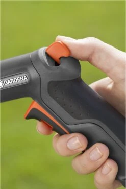GARDENA - Premium Reinigingssproeier Spuitpistool - Metaal - Voor Reiniging En Bewatering 28 GARDENA - Premium Reinigingssproeier Spuitpistool - Metaal - Voor Reiniging En Bewatering -Tuin En Buiten 801x1200 4